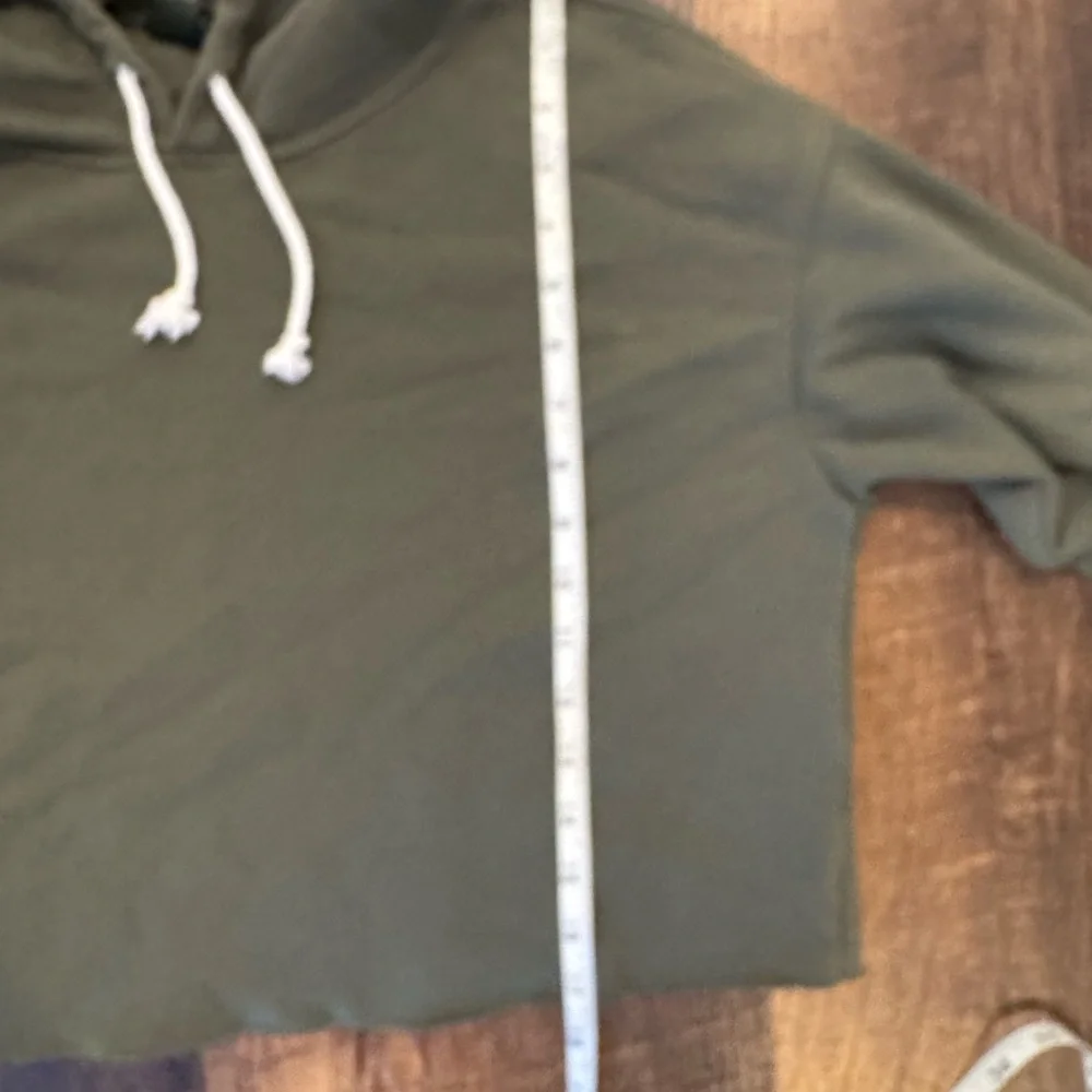 Wild Fable olive Green Cropped Hoodie - Picture 6 of 6